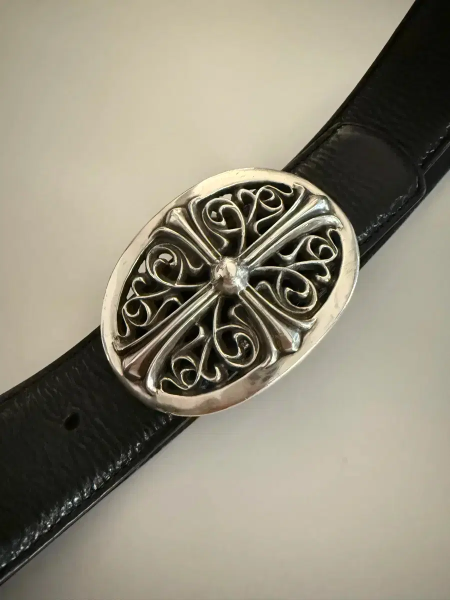 vujade grisaille silver belt Grisaille Silver Buckle Belt – VUJA DÉ